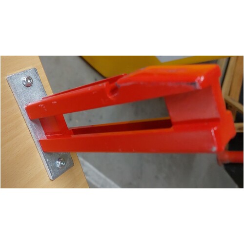 Alrick - Aluminium Footboard BRACKET - Red