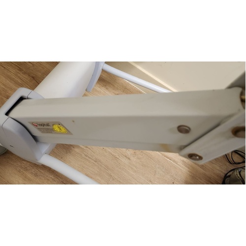 Lopital Reflex Shower Commode - MAIN LEVER