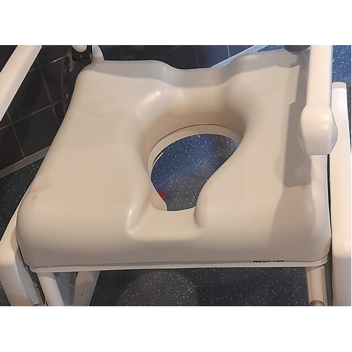 Aquatec Ocean VIP Ergo - Standard Soft Seat