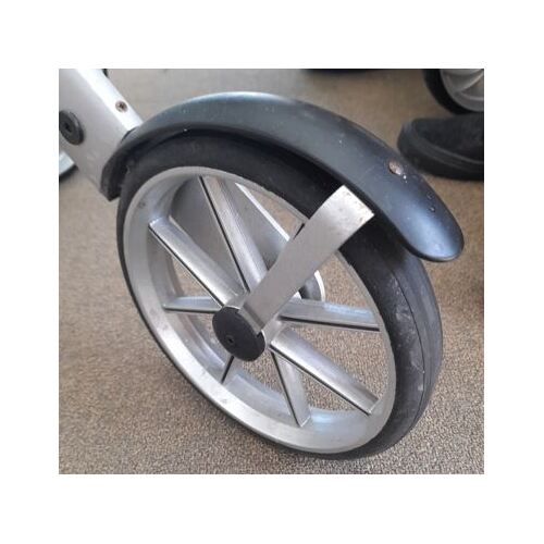 Trust Let's Go Out Walker, REAR WHEEL
