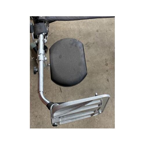 Active Care Gusto Wheelchair - Elevating LEGREST With Calf Pad - R/H